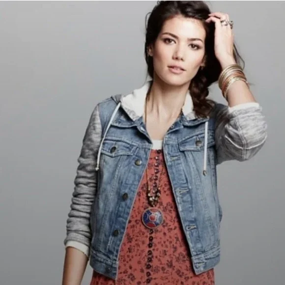 Free People Throwback Distressed Denim Jacket Hoodie‎ Size S Grunge Streetwear - Picture 3 of 11